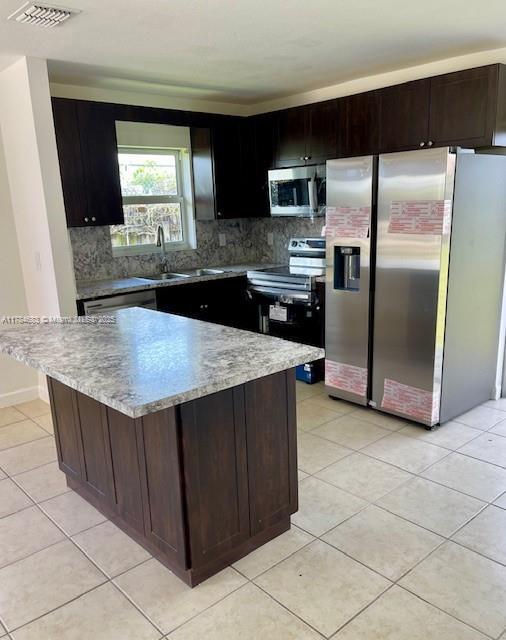 3177 NW 53rd St, Unit 1