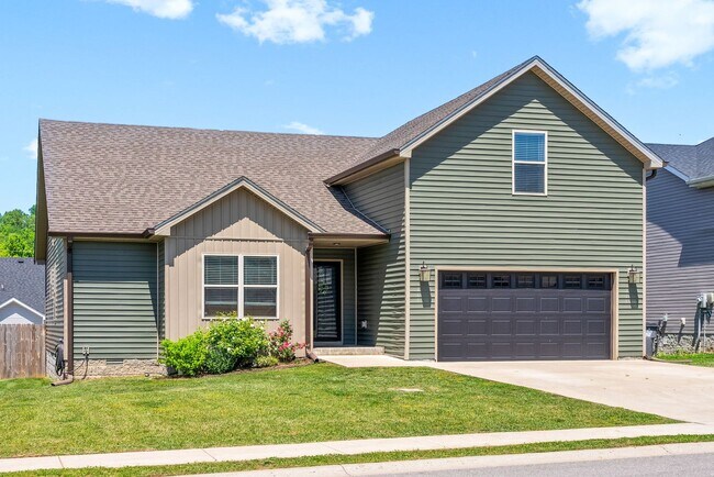 3040 Core Dr in Clarksville, TN - Building Photo - Building Photo