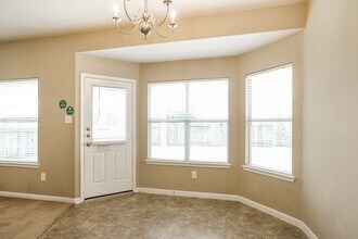 15527 Lady Shery Ln in Cypress, TX - Foto de edificio - Building Photo