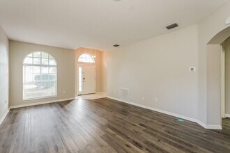 25152 7 Rivers Cir in Land O Lakes, FL - Building Photo - Building Photo