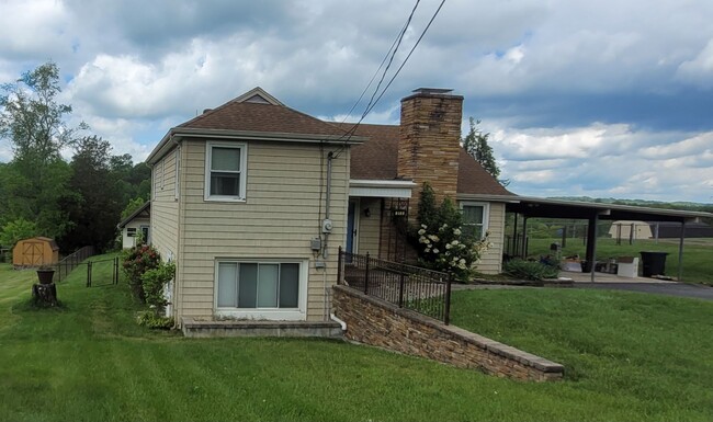 313 Lakecrest Dr in Kingsport, TN - Building Photo - Building Photo