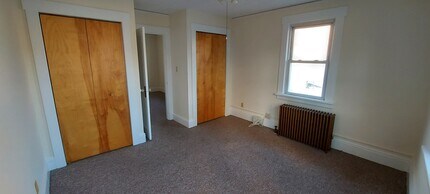 1595 Center Ave, Unit #2 in Fort Lee, NJ - Building Photo - Building Photo