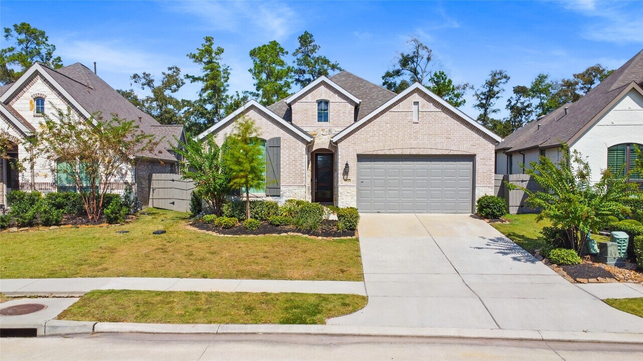 17127 Crimson Crest Dr in Conroe, TX - Building Photo