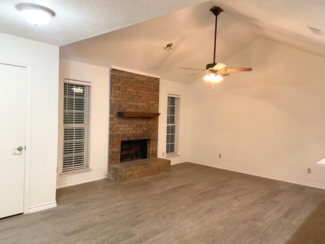 property at 2121 Stone Moss Ln