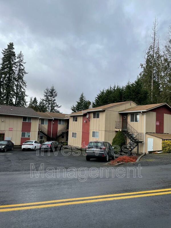 3707 Sunset Way in Longview, WA - Foto de edificio - Building Photo