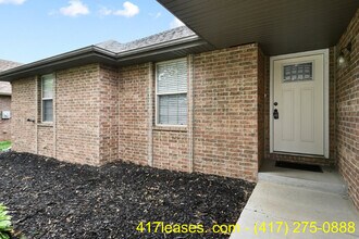 5384 Soapberry Ct in Springfield, MO - Building Photo - Building Photo