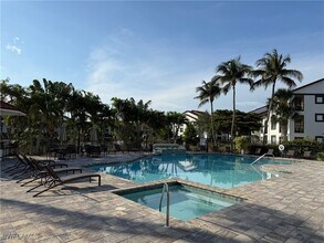 7940 Preserve Cir in Naples, FL - Foto de edificio - Building Photo