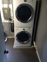 970 Manvel St in St. Paul, MN - Building Photo