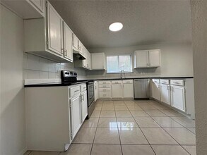306 Towne House Ln in Richardson, TX - Building Photo - Building Photo