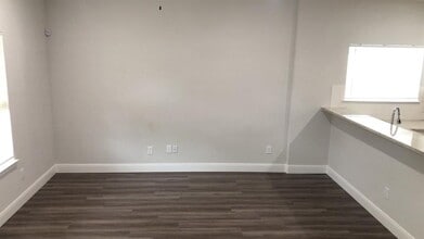 9218 Nyssa St-Unit -A in Houston, TX - Building Photo - Building Photo