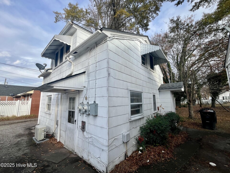 804 Maple St in Elizabeth City, NC - Building Photo