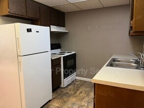 205 W Allen St in Springfield, IL - Building Photo - Building Photo