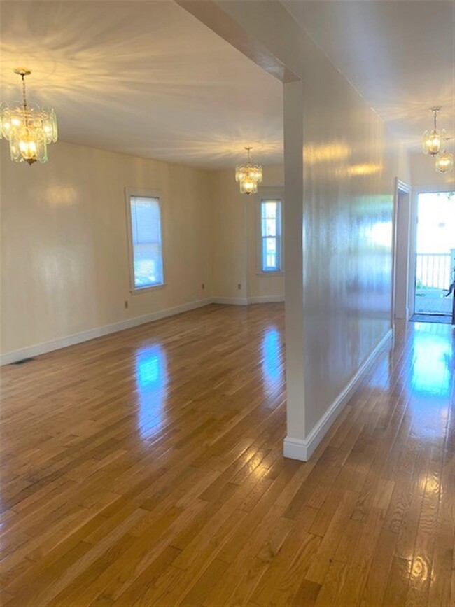 65 School St, Unit 1