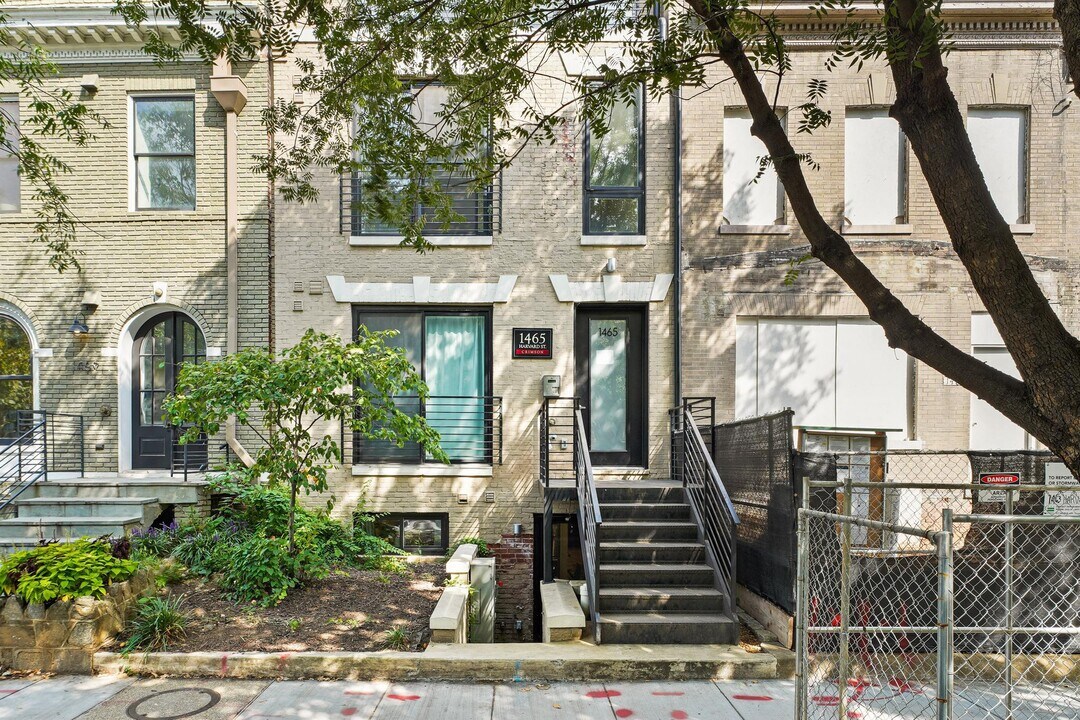 1465 Harvard St NW in Washington, DC - Building Photo