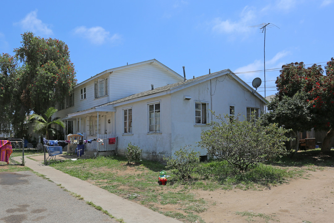 6531-6561 Kelly St in San Diego, CA - Building Photo