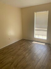 4971 E Ridge Creek Dr in Houston, TX - Building Photo - Building Photo