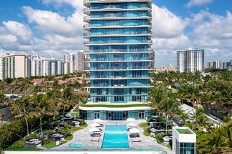 Regalia in Sunny Isles Beach, FL - Building Photo - Building Photo