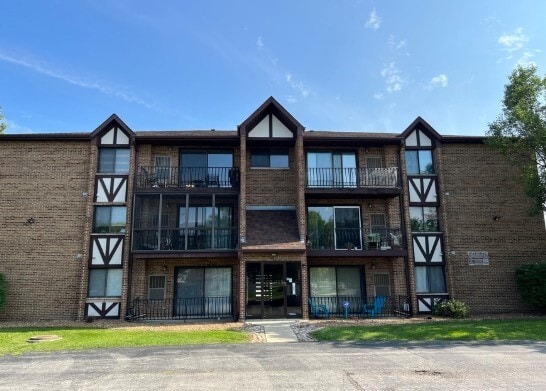 property at 17525 71st Ct