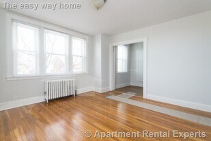 138 Highland Ave in Somerville, MA - Building Photo