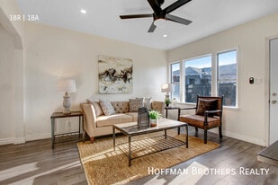 4010 W 130th St, Unit C in Hawthorne, CA - Building Photo