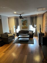 618 S 21st St, Unit #2 in Philadelphia, PA - Foto de edificio - Building Photo