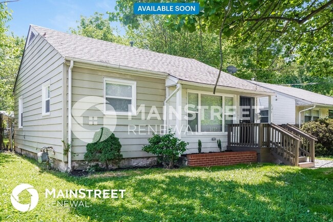 property at 323 N 43rd St
