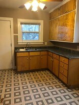 2331 4th St in Moline, IL - Building Photo