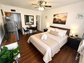 338 Van Buren St, Unit SI FL1-ID1520238P in Hollywood, FL - Building Photo
