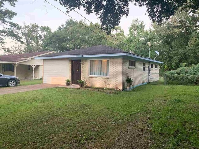 property at 216 Katherine St