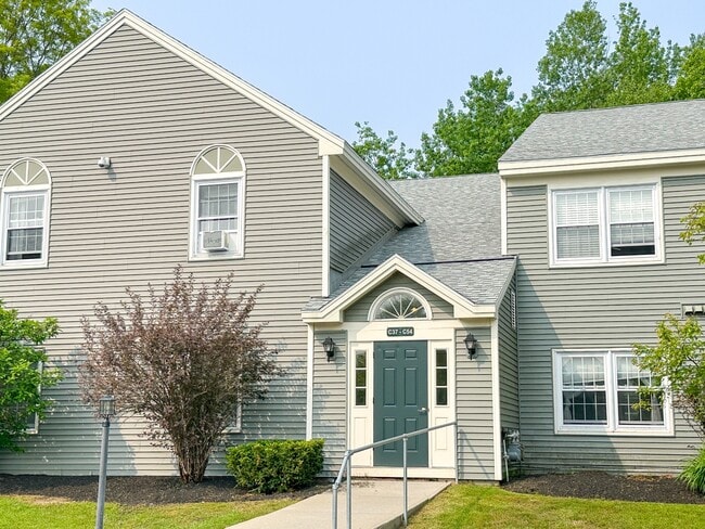 property at 95 S Freeport Rd