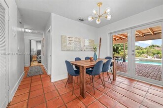 8750 SW 125th Ter in Miami, FL - Building Photo - Building Photo