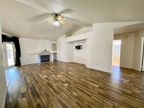 1414 Roper Way in Santa Maria, CA - Building Photo - Building Photo