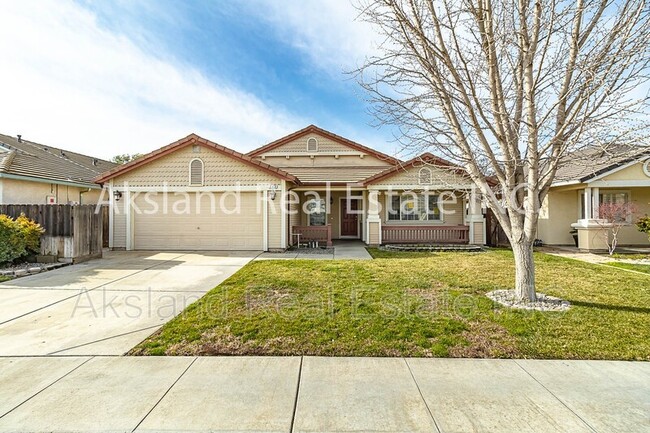 942 Norman Dr in Manteca, CA - Building Photo - Building Photo