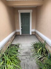 348 Auburn Oaks Rd E in Jacksonville, FL - Building Photo - Building Photo