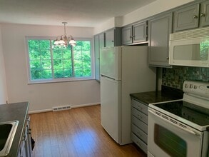 111 Little Glen Dr in Sewickley, PA - Building Photo - Building Photo