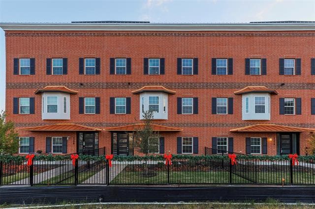 property at 7186 Birch Mews