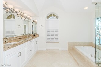 273 Monterey Dr in Naples, FL - Building Photo - Building Photo