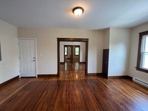 3007 S Main St, Unit 3007 S. Main St. Apt 2 in Hanover Township, PA - Building Photo - Building Photo