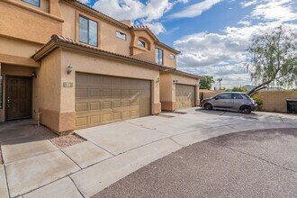 17223 N Cave Creek Rd in Phoenix, AZ - Building Photo - Building Photo