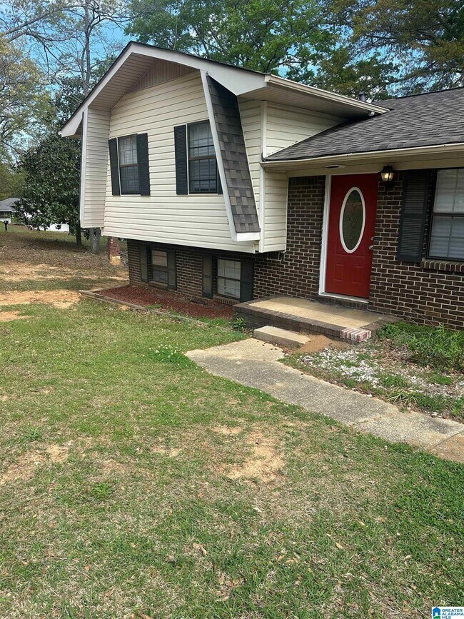 305 Harris Ave in Adamsville, AL - Building Photo - Building Photo
