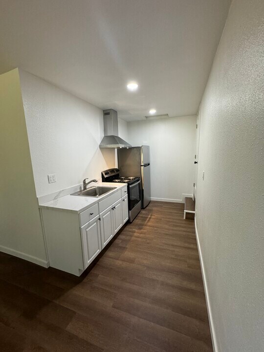 6516 Heather Ridge Way in Oakland, CA - Building Photo