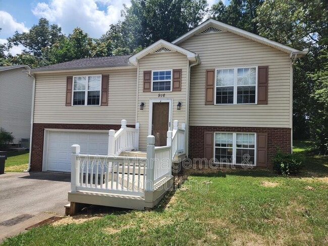 property at 916 Bill Smith Rd