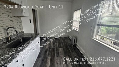 3204 Redwood Rd in Cleveland Heights, OH - Building Photo - Building Photo