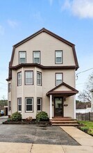 687 Main St, Unit 2 in Wakefield, MA - Building Photo - Building Photo