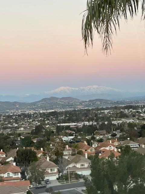 1448 Elegante Ct in Corona, CA - Foto de edificio
