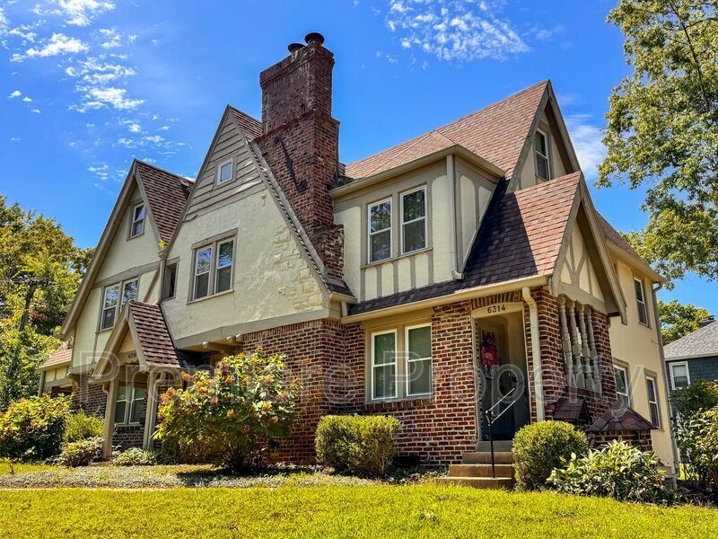 6314 Holmes Rd in Kansas City, MO - Foto de edificio
