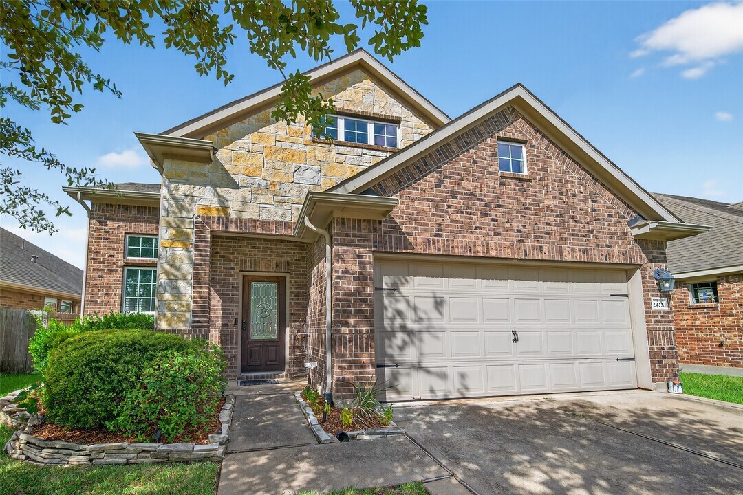 2422 Blue Jay Ln in Katy, TX - Building Photo