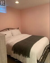 904 Drysdale Dr in Mississauga, ON - Building Photo - Building Photo