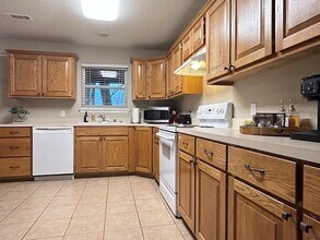2409 S Brandi Dr in Fayetteville, AR - Building Photo - Building Photo