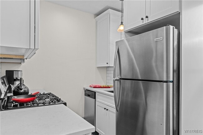 58 Cottage St in Buffalo, NY - Building Photo - Building Photo